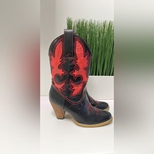 Very Volatile Rio Grande Cowgirl Boots Black/Red